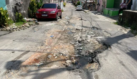 Descaso: moradores denunciam situação crítica de rua no bairro Flores