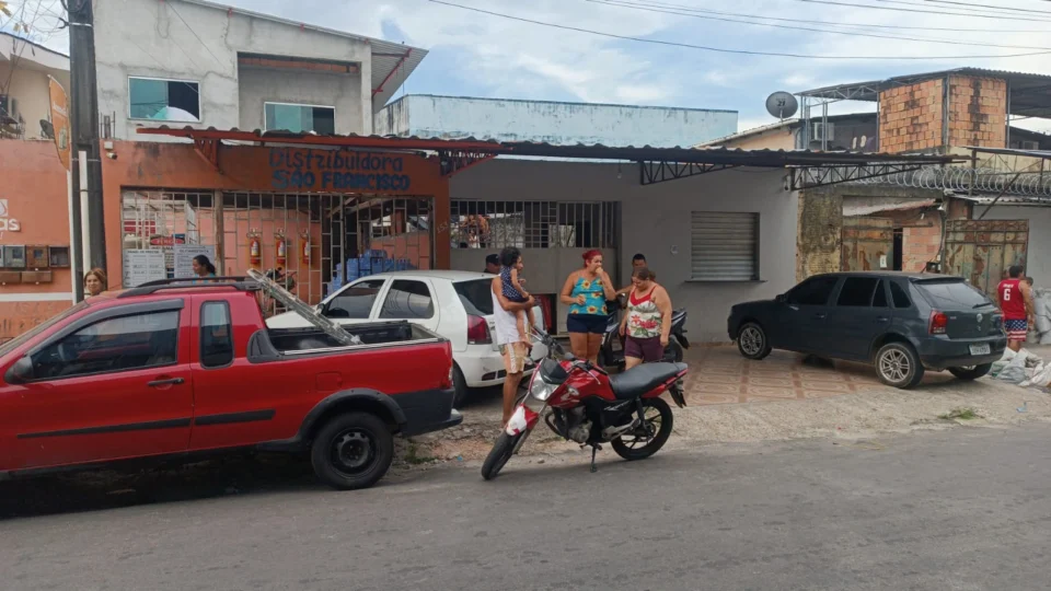 Homem é perseguido e morto com 7 tiros no bairro São Francisco