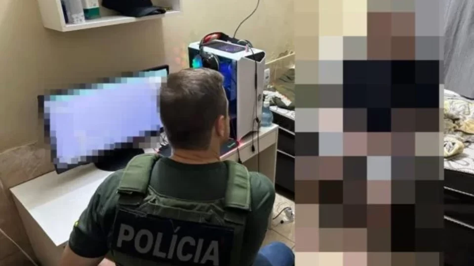 Adolescente de 13 anos é apreendido por apologia ao nazismo e indução à automutilação