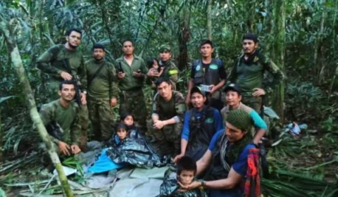 Crianças que sobreviveram a queda de avião deixam hospital