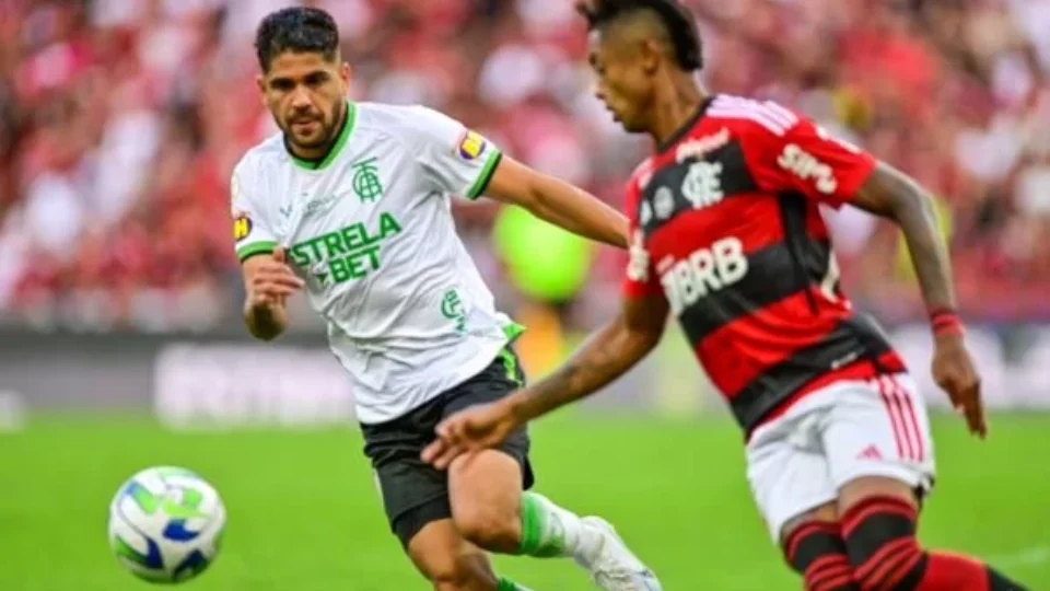 Com gols no fim, Flamengo joga mal e empata contra o América-MG