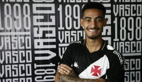 Vasco confirma contratação do lateral-esquerdo Jefferson