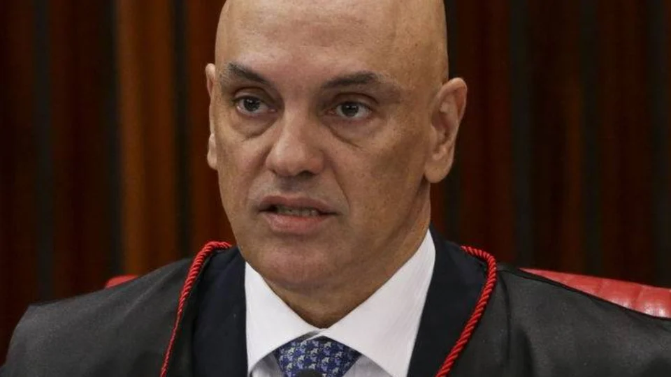 PF identifica pessoas que hostilizaram Alexandre de Moraes na Itália