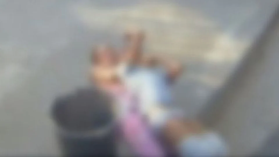 VEJA VÍDEO: Criança pede socorro nas redes sociais: “Minha mãe está tentando me matar”