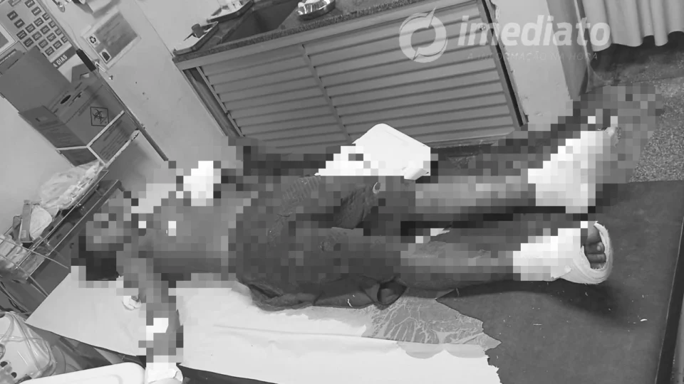 VÍDEO: Suposto assaltante é capturado por traficantes e leva tiros nas mãos e nos pés na Compensa