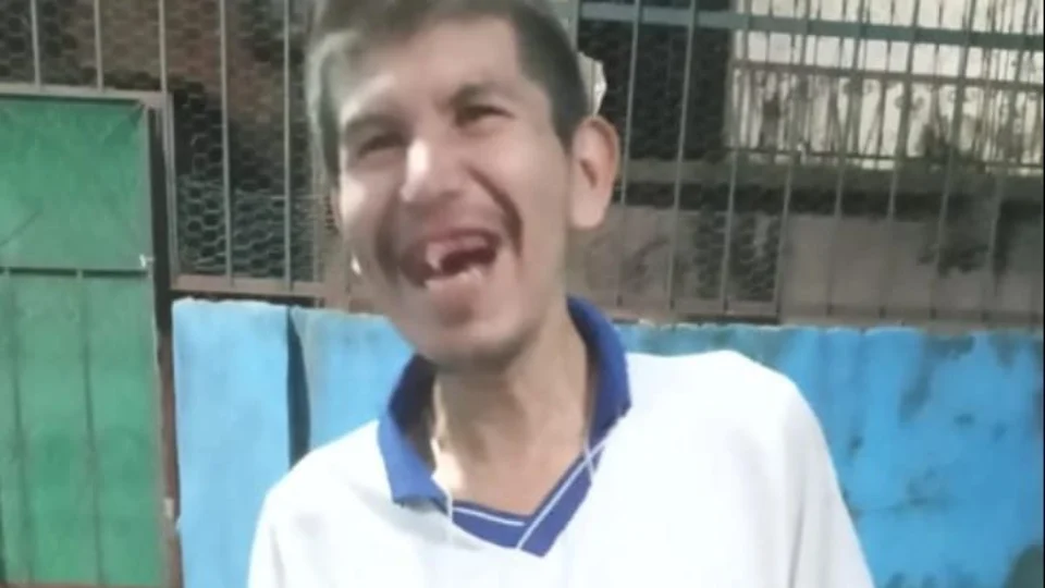 Família solicita ajuda para encontrar jovem com deficiência intelectual que está desaparecido