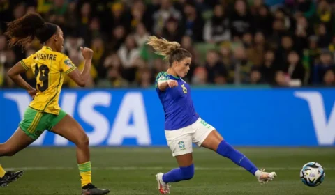 Brasil não vence Jamaica e é eliminada da Copa Feminina