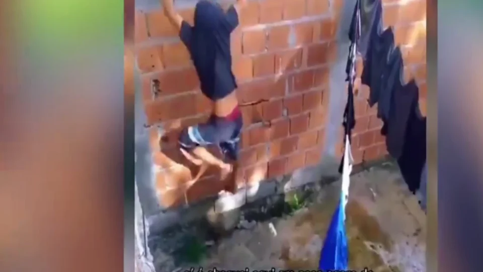 VEJA VÍDEO: ‘Ricardão’ pula muro após ser flagrado por marido de mulher