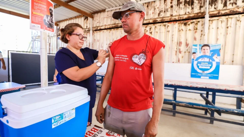 Manaus oferta vacinação contra Covid-19 em 74 unidades de saúde nesta semana