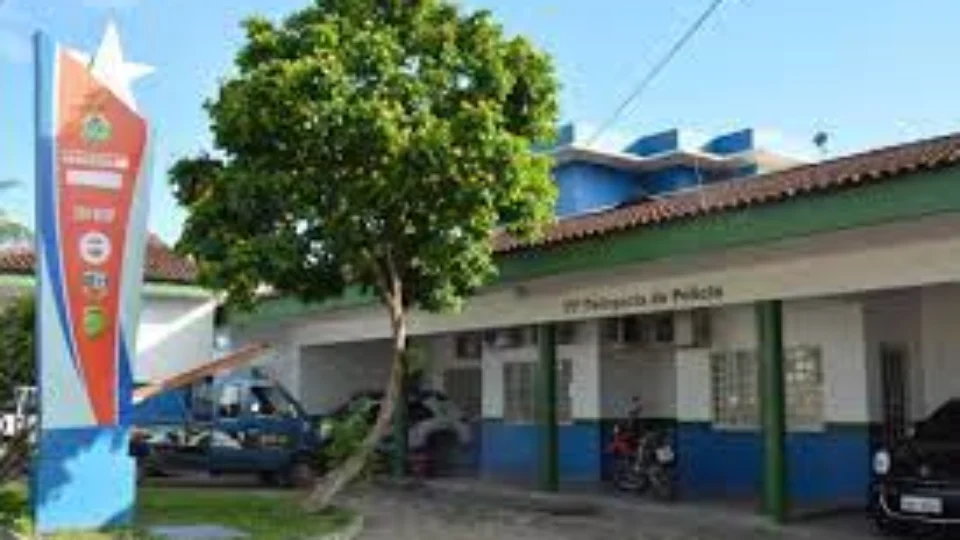 Homem é preso suspeito de se masturbar dentro do ônibus 062 em Manaus