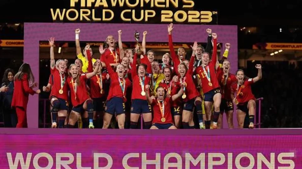 Espanha derrota Inglaterra para conquistar sua primeira Copa feminina