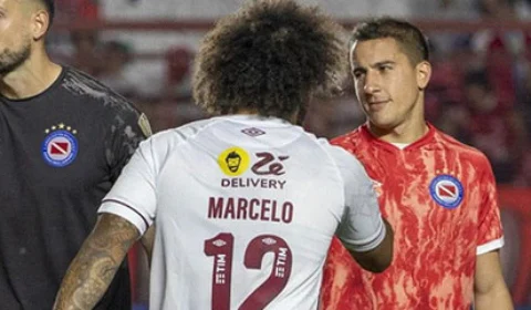 Sánchez deixa hospital após luxação no joelho esquerdo e elogia Marcelo, do Fluminense