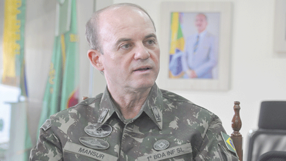 Secretário de Segurança, General Mansur, é investigado em operação que apura grupo criminoso na SSP-AM