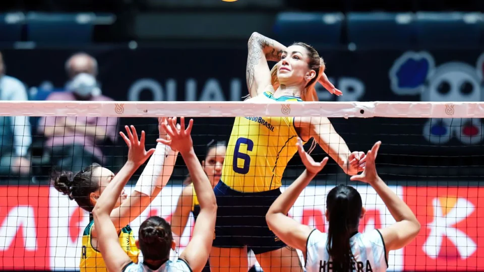 Brasil vence Argentina na estreia do pré-olímpico de vôlei feminino