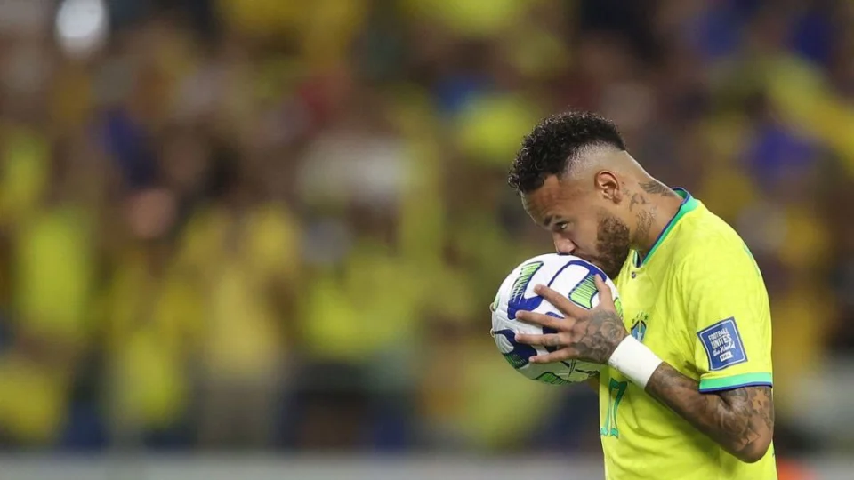 Brasil permanece em terceiro no ranking de seleções da Fifa