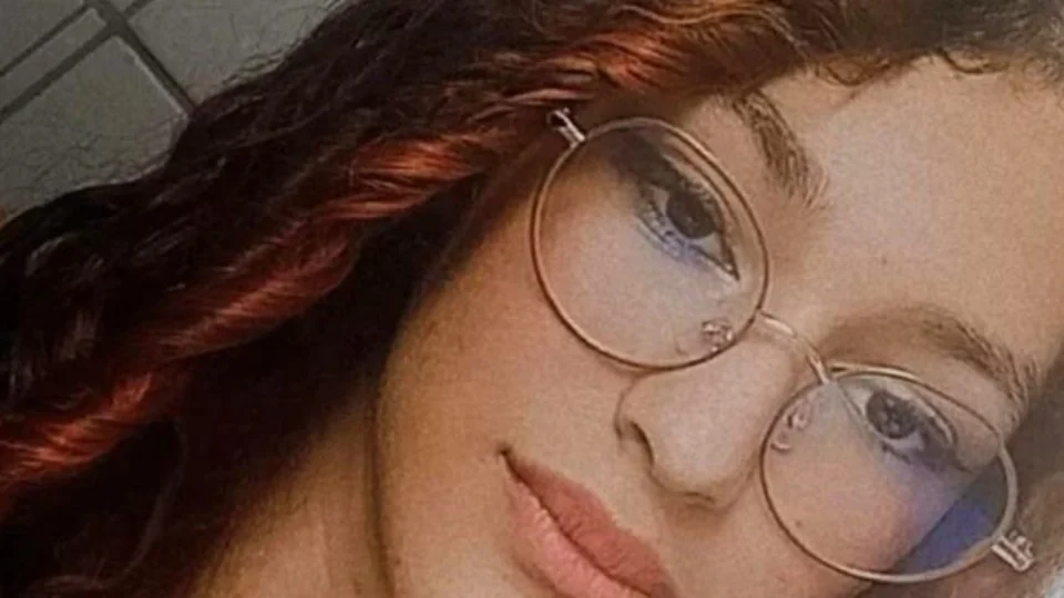 Adolescentes tentam dissolver corpo de menina com soda cáustica para escapar da polícia