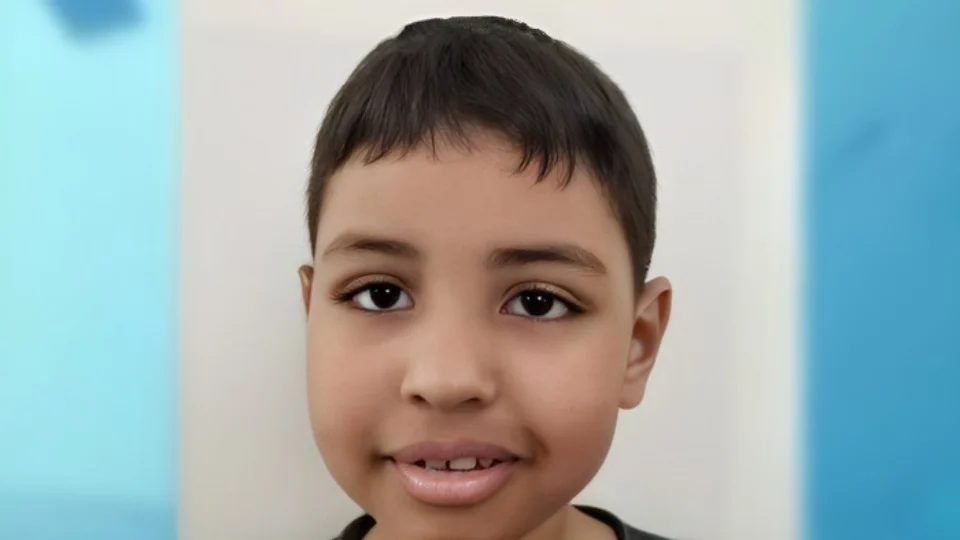 Criança com espectro autista é achada morta debaixo da cama do irmão