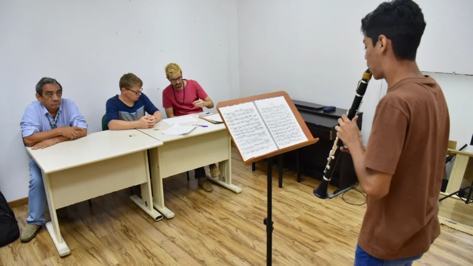 Vestibular e SIS: UEA aplica provas de Habilidades dos cursos de Dança, Música e Teatro, no domingo