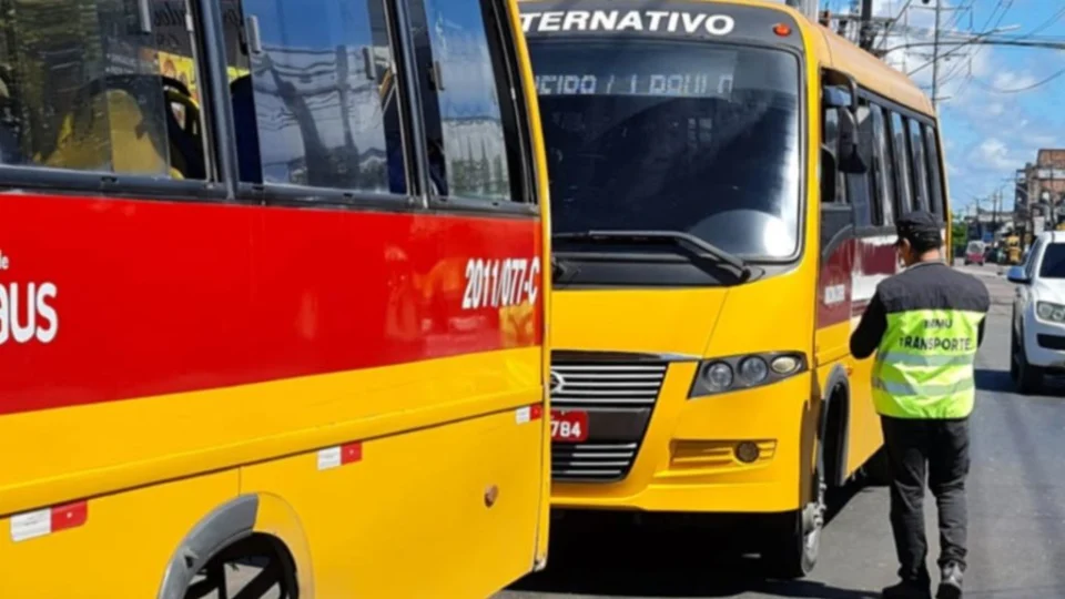 Condutores do transporte alternativo ‘Amarelinhos’ vão paralisar serviços nesta quarta-feira