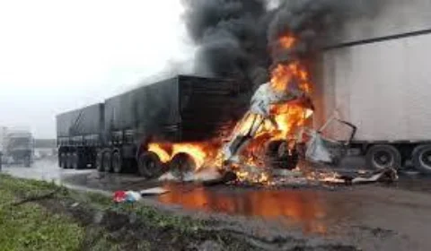 Acidente grave na BR-277 deixa sete mortos em Curitiba; Veja o vídeo