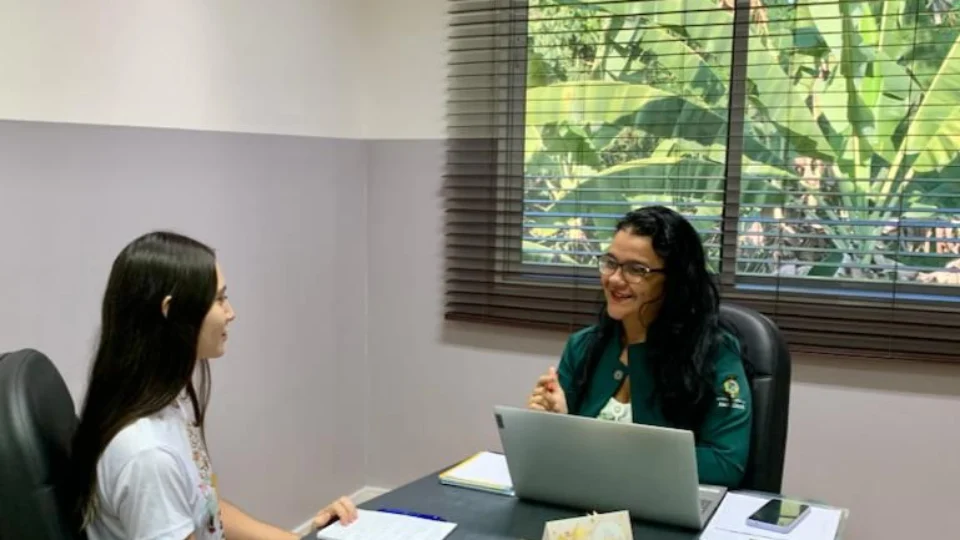 Setembro Amarelo: ação sobre prevenção ao suicídio atende profissionais de saúde