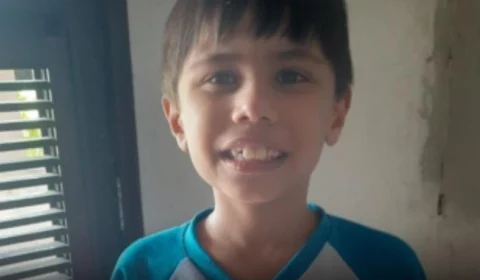 Menino autista não verbal é encontrado morto em lagoa de universidade