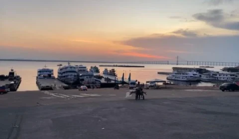 Corpo desfigurado de suposto pescador é encontrado nas margens do Rio Negro