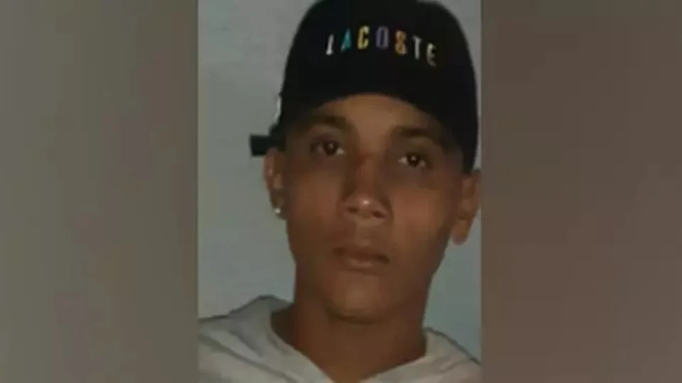 Restos mortais de jovem que estava desaparecido são encontrados em cova rasa