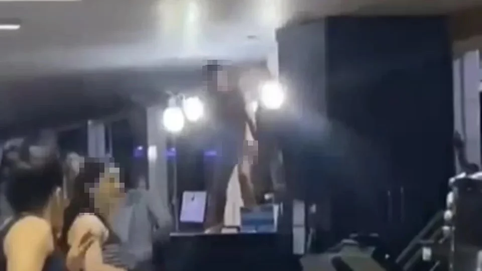 VEJA VÍDEO: pelado, homem invade academia e quebra equipamentos