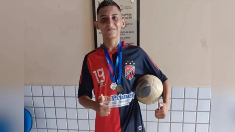 Adolescente desaparecido após subir em garupa de moto é encontrado morto