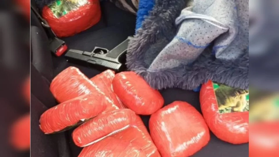 PM prende homem com 300 kg de maconha em carro clonado no interior de São Paulo