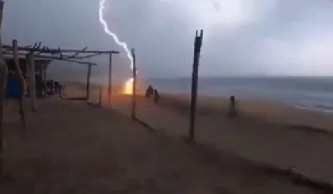 Duas pessoas morrem após serem atingidas por raio no México; Veja vídeo