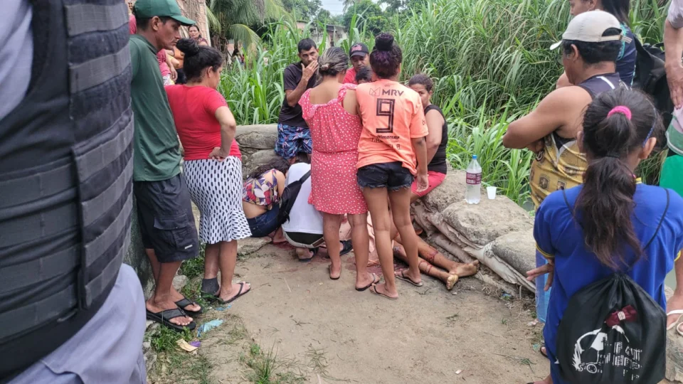 Adolescente é morto por bala perdida na Zona Norte de Manaus
