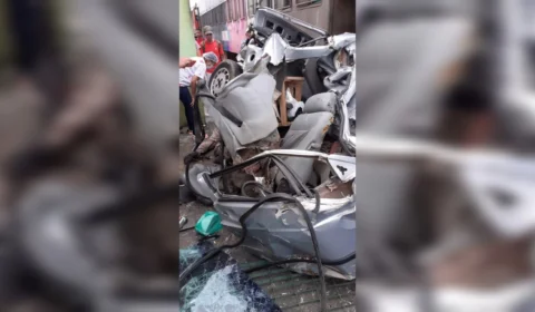 Condutor do veículo esmagado por trem morre no hospital após acidente