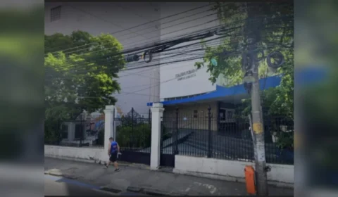 Alunos agridem professora para cumprir desafio da internet