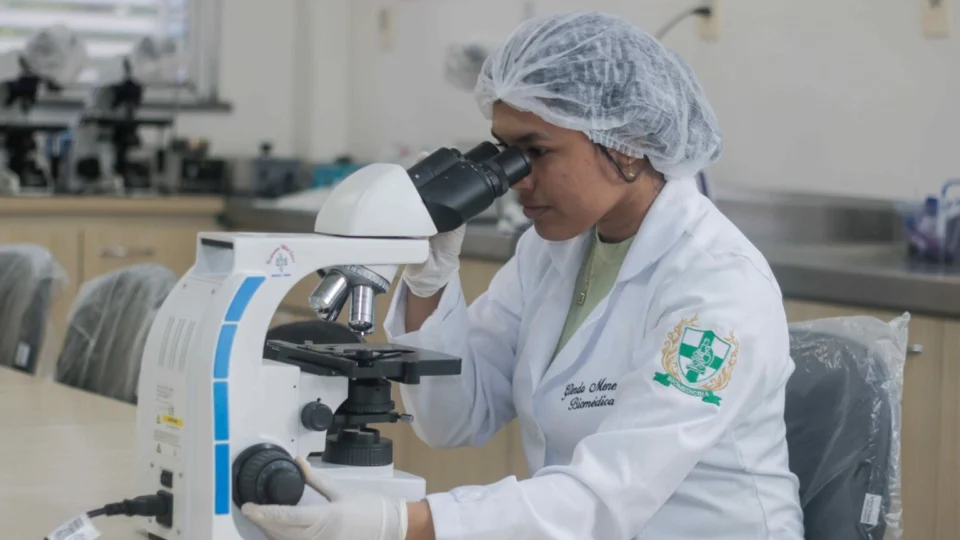 Hemoam e UEA abrem inscrições para mestrado; CONFIRA