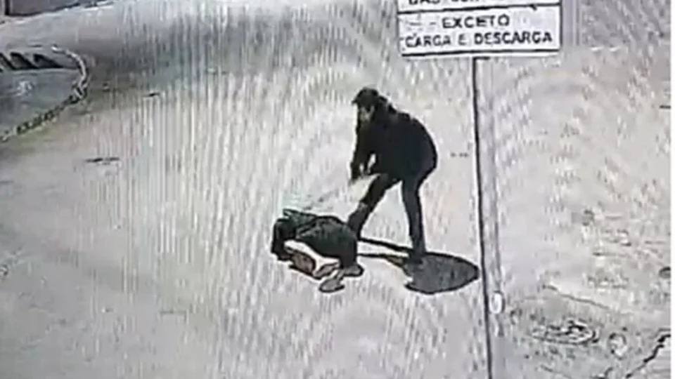  Motoboy mata músico com 22 pauladas na cabeça em SP; Veja vídeo