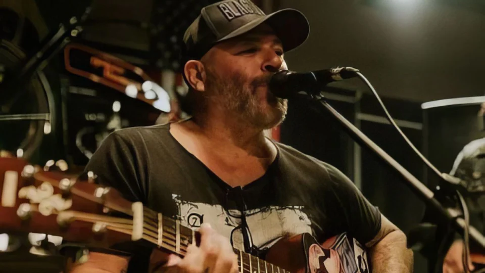 Músico do Ultraje a Rigor, baleado na cabeça, apresenta quadro grave