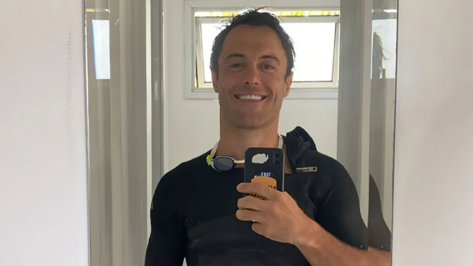 Ator Kayky Brito continua sedado sob cuidados médicos em UTI no Rio