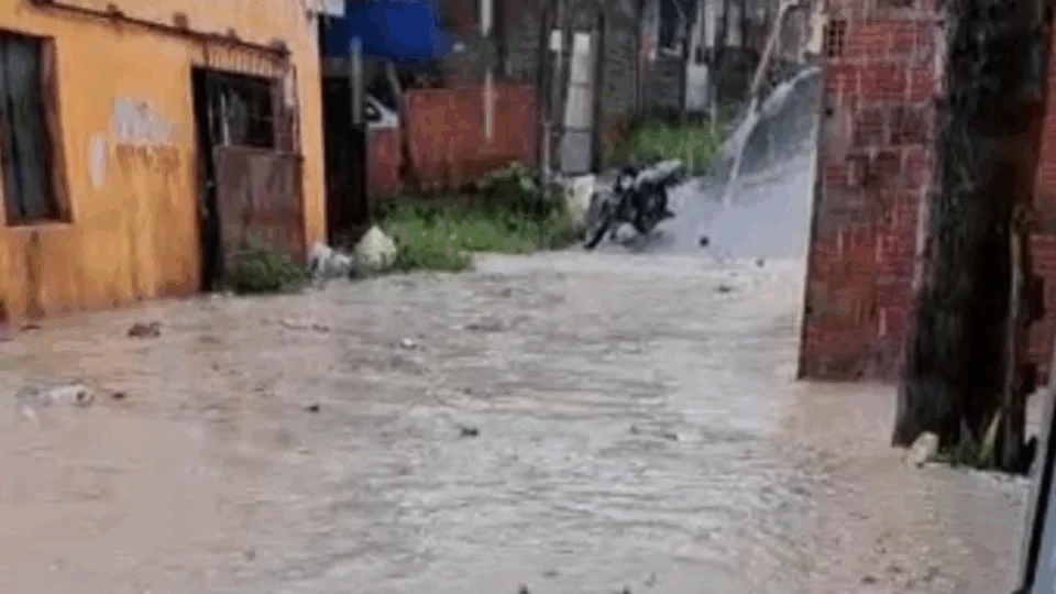 Manaus registra nove ocorrências causadas pela chuva neste sábado