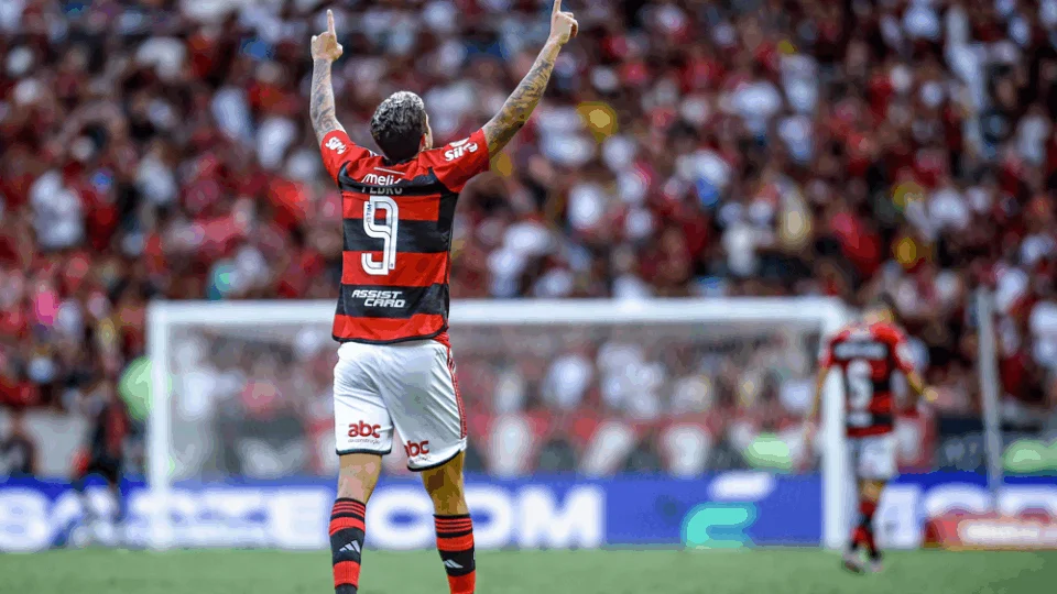 Flamengo vence o Bahia e volta a triunfar após saída de Sampaoli