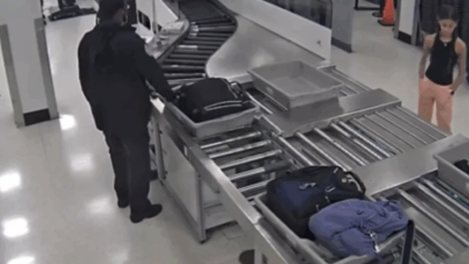 VÍDEO: funcionários de aeroporto são flagrados roubando malas de passageiros