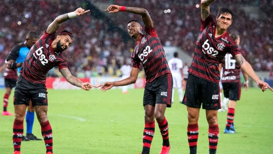 Flamengo vai atacar São Paulo com Gabigol, Bruno Henrique e Pedro neste domingo (17)