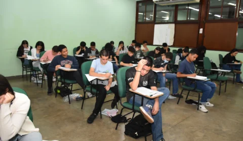 Vestibular seriado (SIS) da UEA acontece de forma tranquila no Amazonas