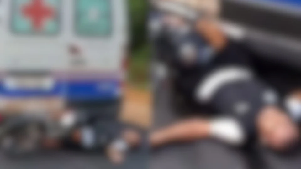 Motociclista morre ao ser atropelado por ambulância no Novo Airão