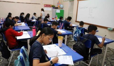 Alunos da rede estadual de ensino participam da 2ª fase da Obmep 2023, neste sábado