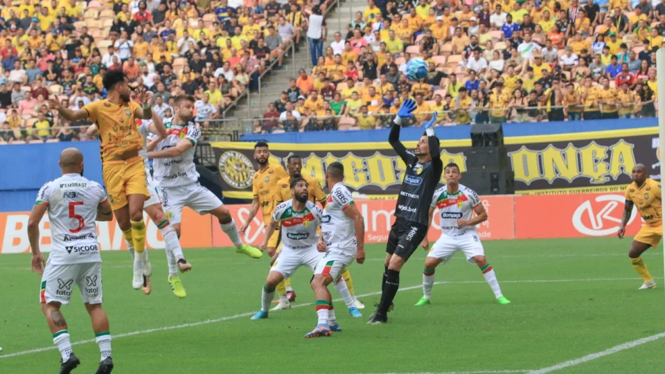 Na Arena da Amazônia, Amazonas FC empata com Brusque no primeiro jogo da final da Série C