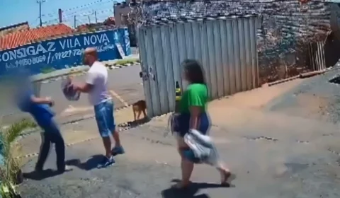 VEJA VÍDEO: pai e madrasta agridem adolescente após ação por pensão