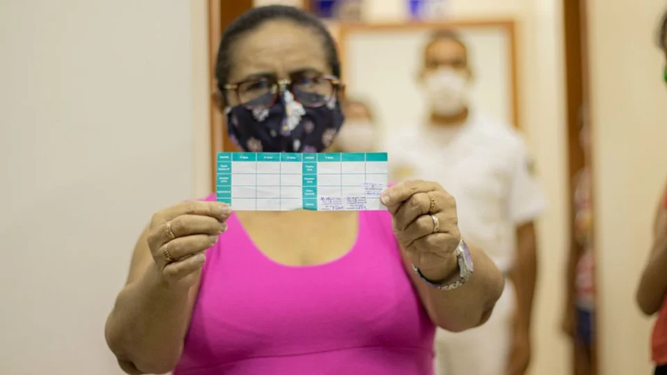 Vacina contra Covid-19 será ofertada em nove pontos de Manaus