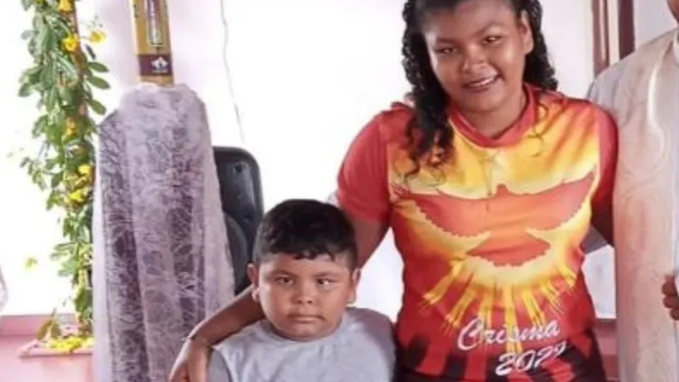 Quem são as vítimas da queda de barranco, no Amazonas